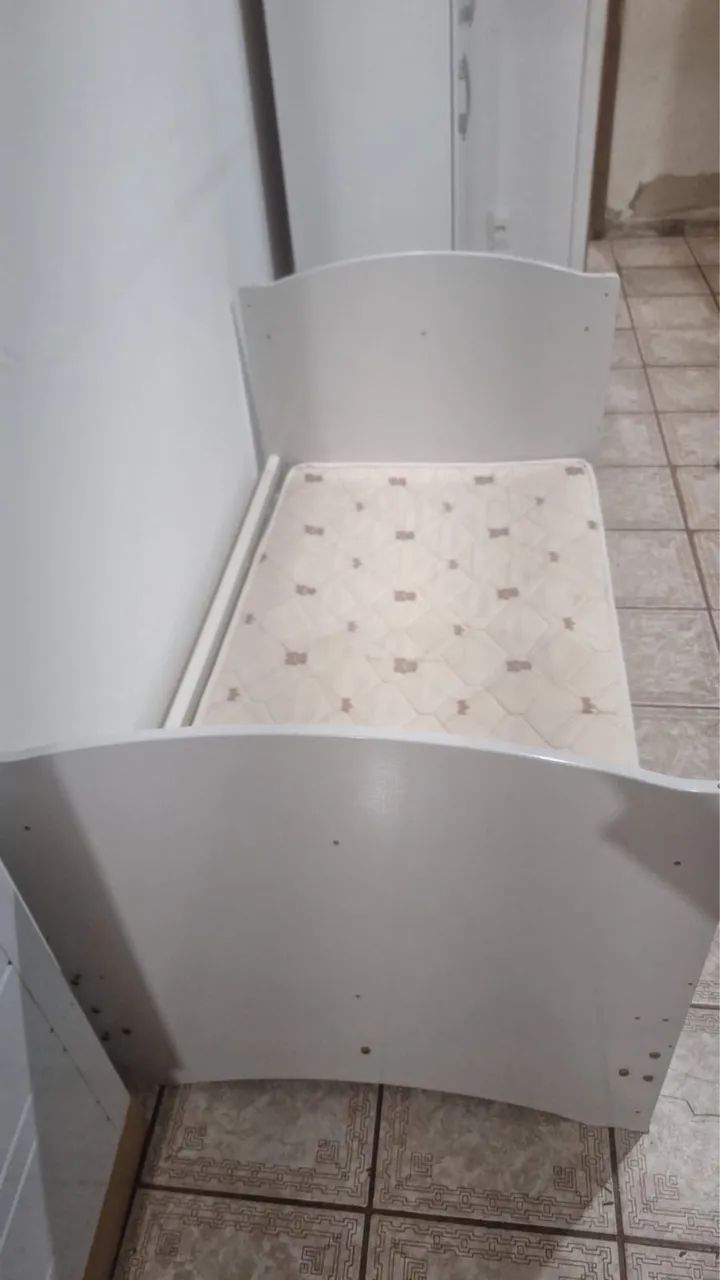 Caminha infantil 1.30 X 70 ( era berço virou cama colchão novo  - Foto 4