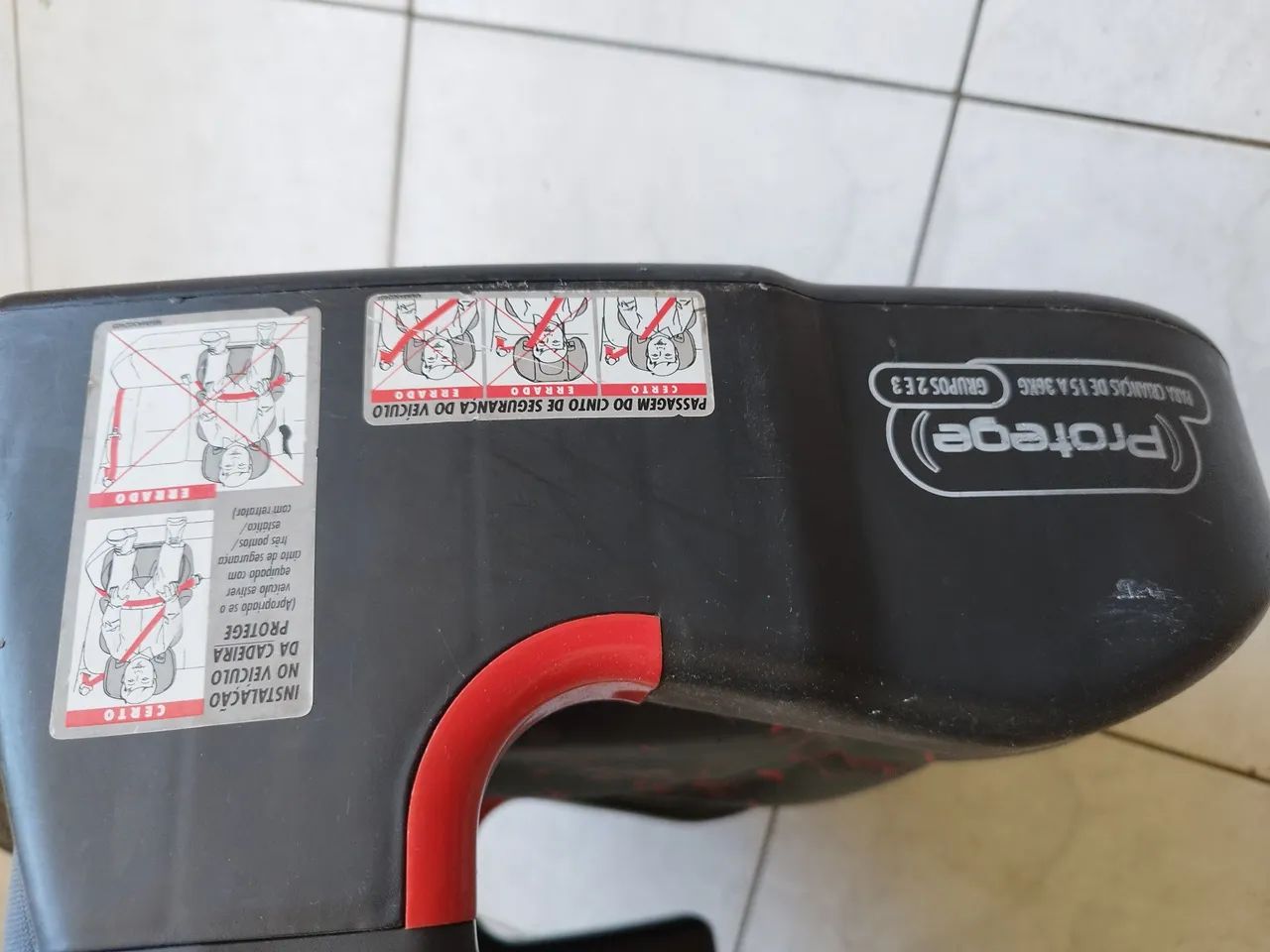 Cadeirinha e assento elevatório pra carro - Foto 3