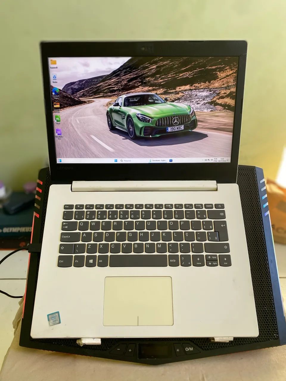Notebook Lenovo ideapad -i3 de Sexta Geração -bateria Boa