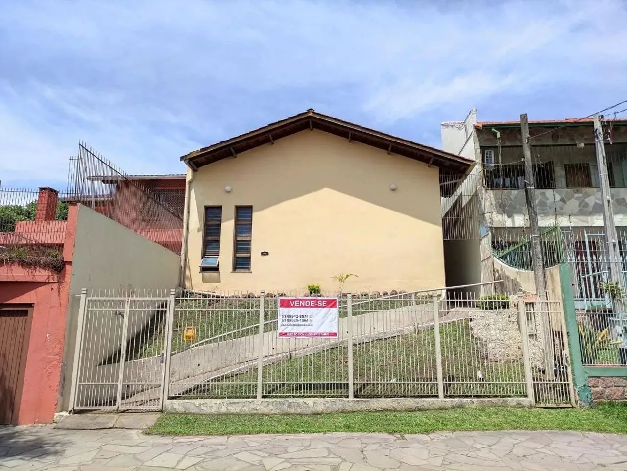 Ponto Comercial para Venda em Porto Alegre, Paternon, 2 dormitórios, 3 banheiros