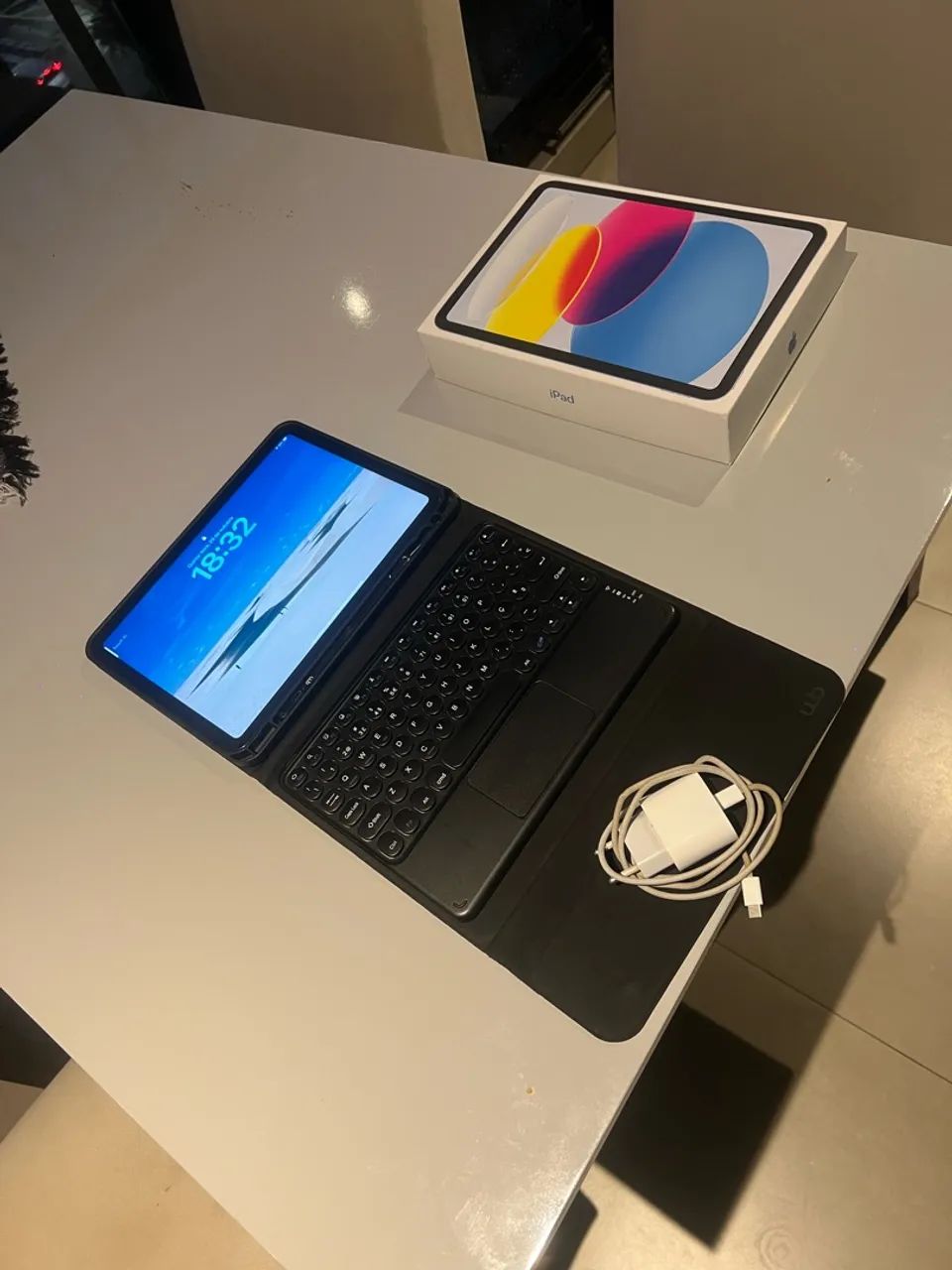 VENDO iPad 10ª GERAÇÃO - 64 GB + ACESSÓRIOS