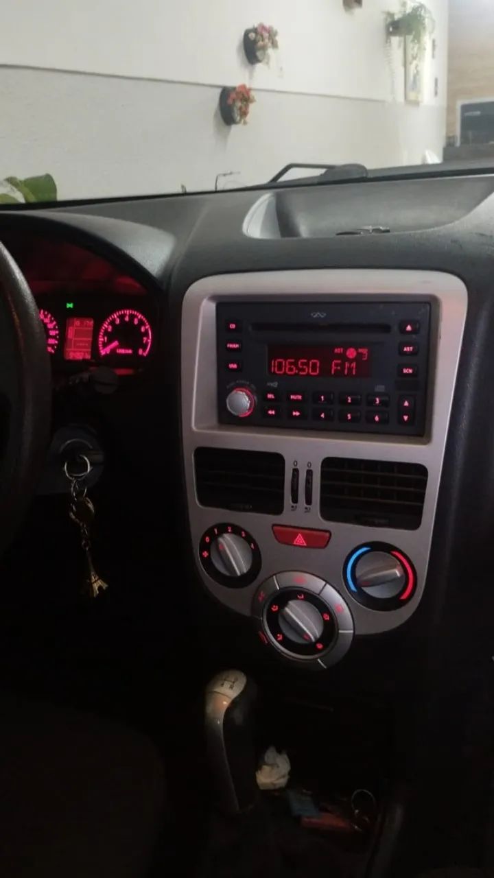 Chery Celer Hatch 1.5 16V Flex 5P 2013 - Foto 5