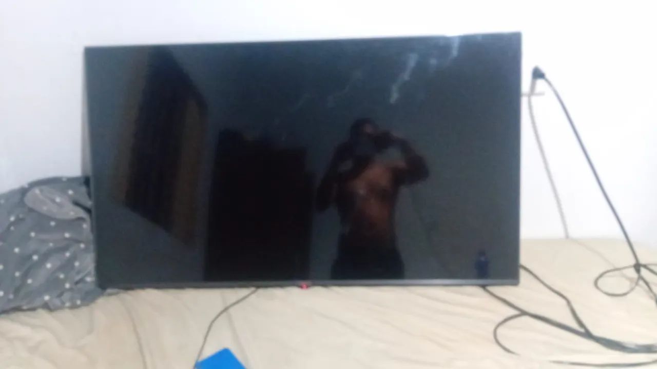 ? Vende-se Smart TV LG 50 - Foto 3