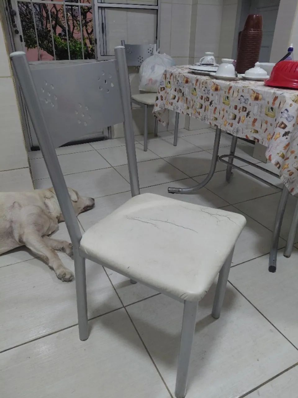 Conjunto mesa jantar 4 cadeiras