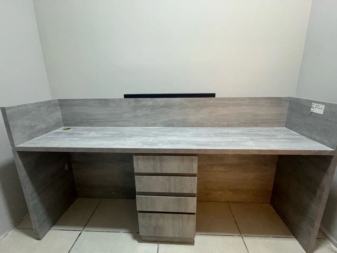 Balcão Recepção ótimo estado 