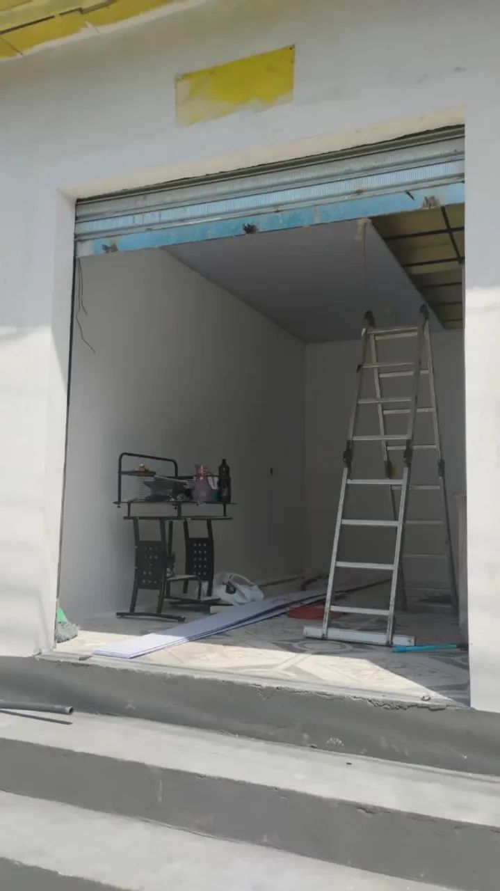 PONTO COMERCIAL, EM PRINCIPAL 