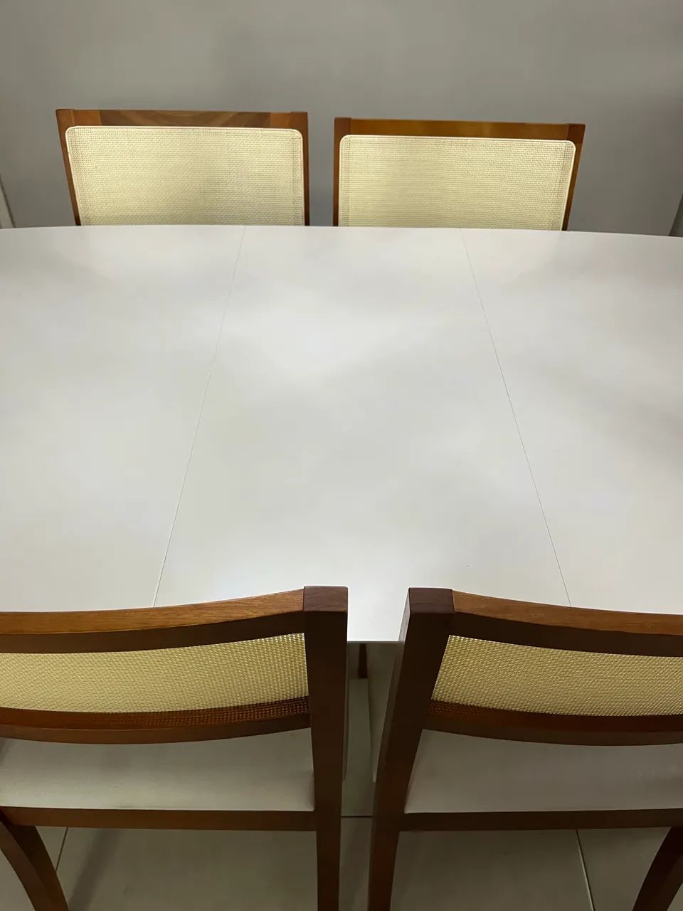 Mesa com 6 cadeira e o bufet.  - Foto 4