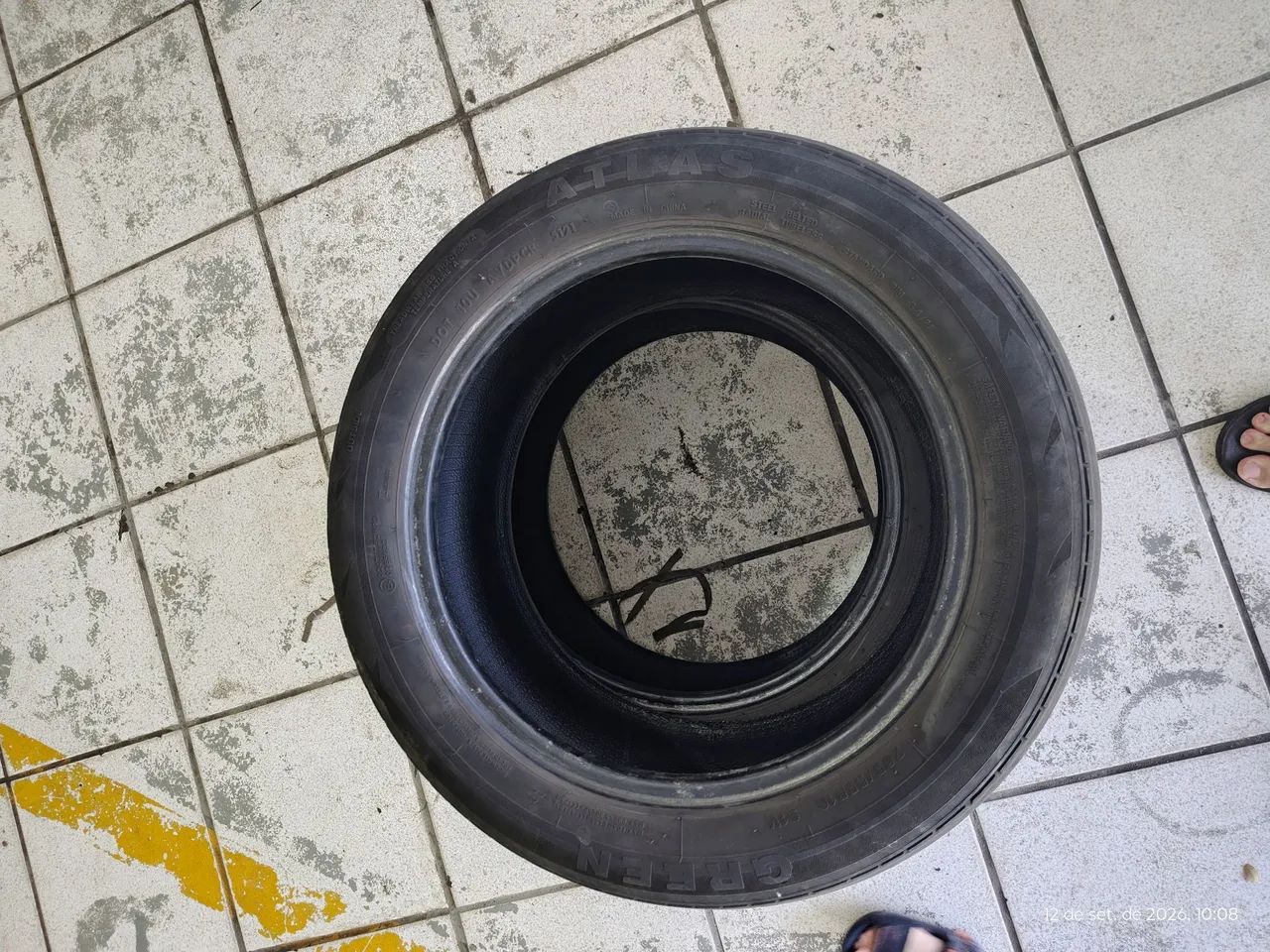 dois pneus aro 16 205/55 - Foto 2