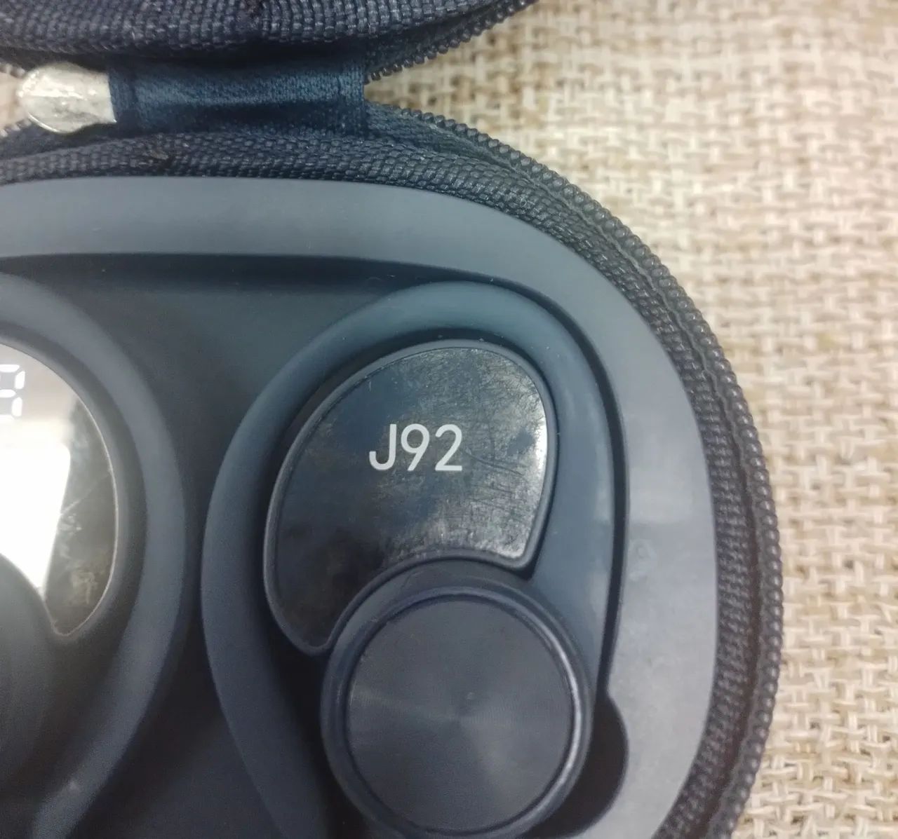 Fone Bluetooth com gancho esportivo  - Foto 2