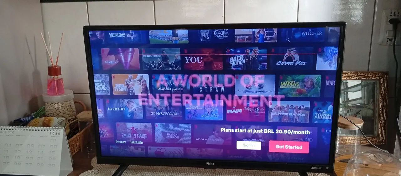 Vendo essa tv da marca Philco de 29 polegadas SMART completa  - Foto 2