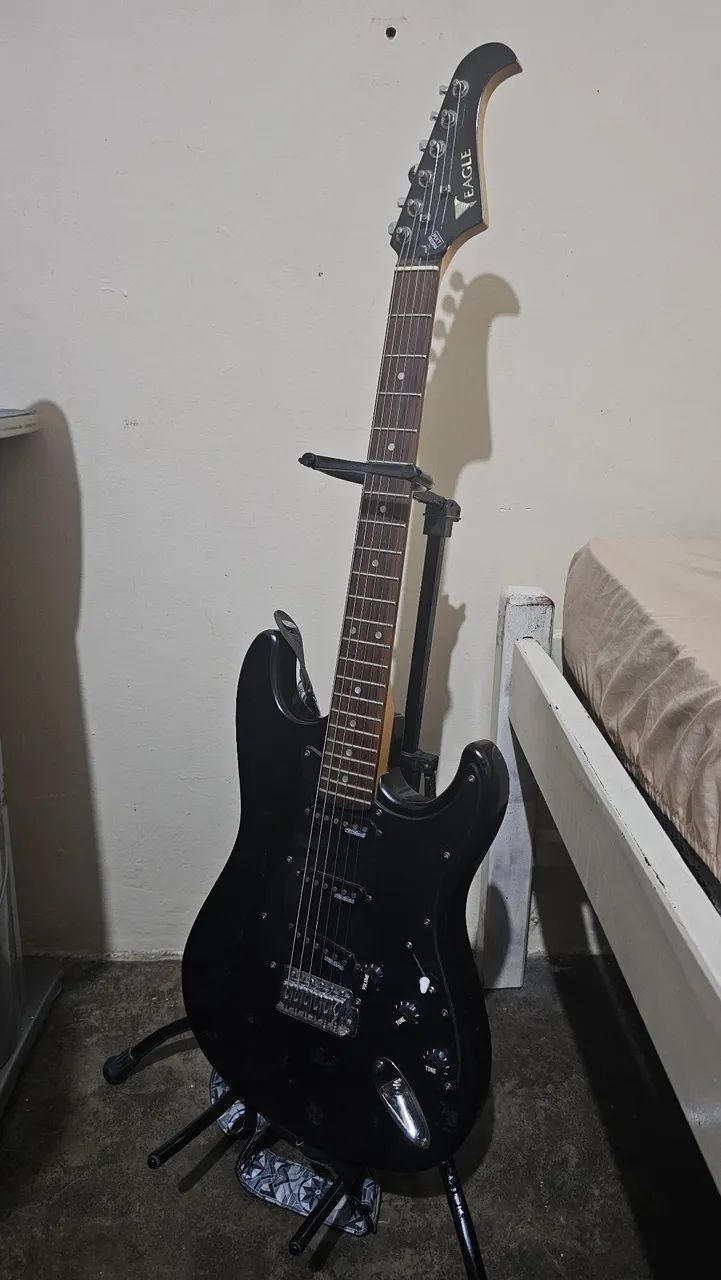 Guitarra eagle stm-771 stratocaster  - Foto 4