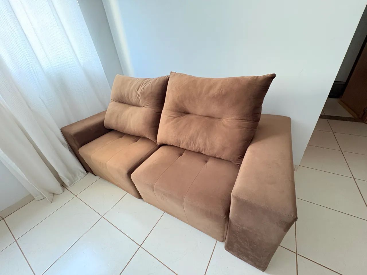 Sofá marrom 2 lugares  - Foto 3