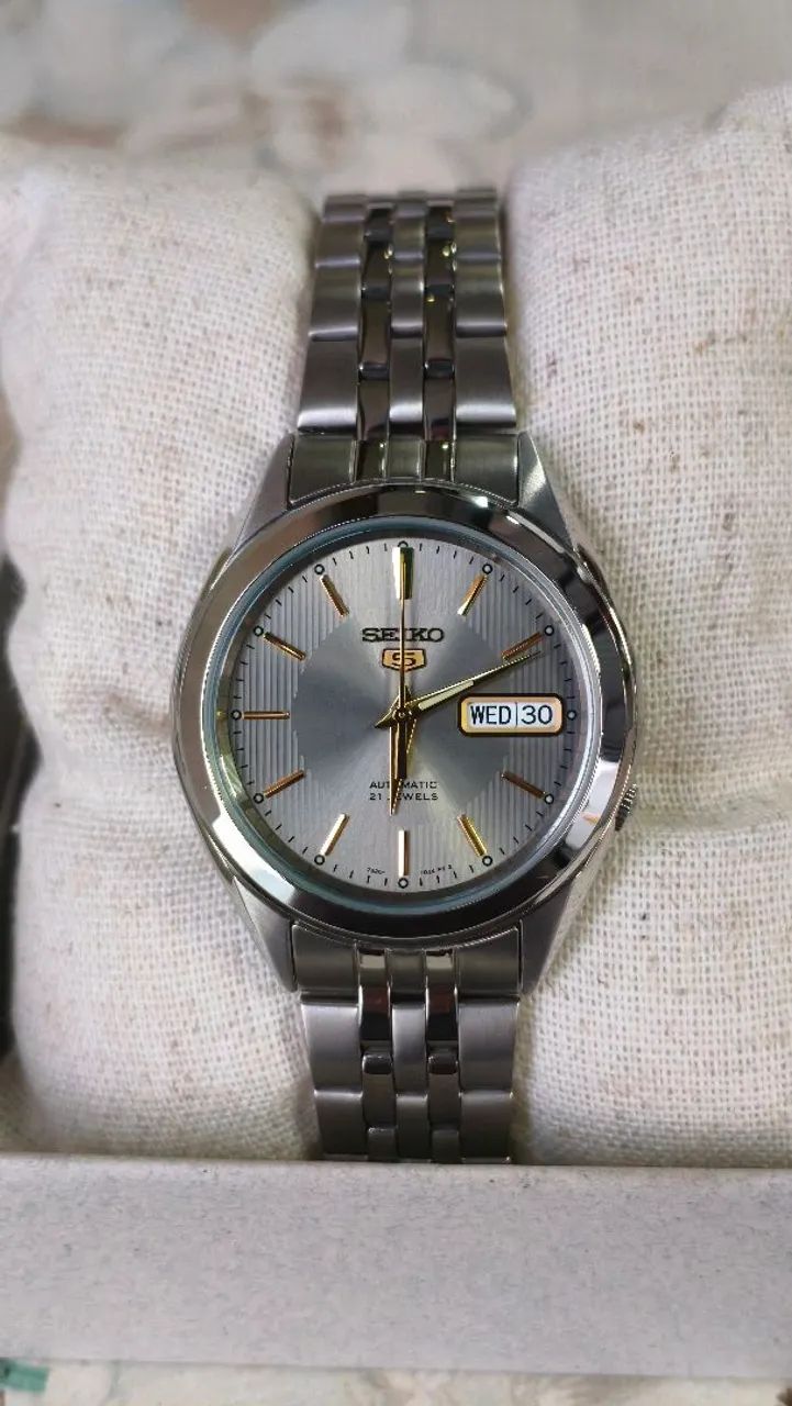 Relógio Seiko 5 SNXS