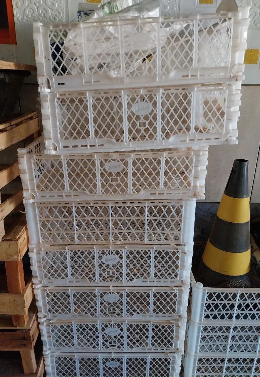 Vendo essas caixas 4,00 a unidade 