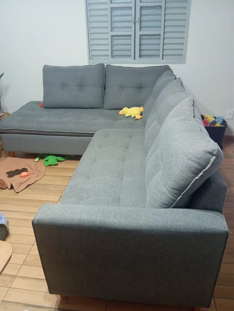 SOFÁ RETRÁTIL CINZA CHAPISCADO - Foto 2