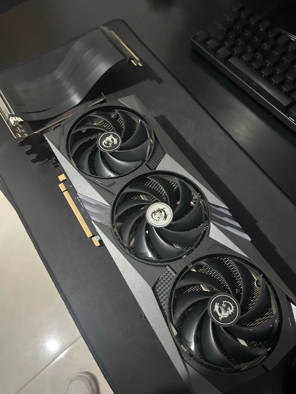 RTX 4080 MSI GAMING TRIO + CABO SUPORTE VERTICAL - Foto 4