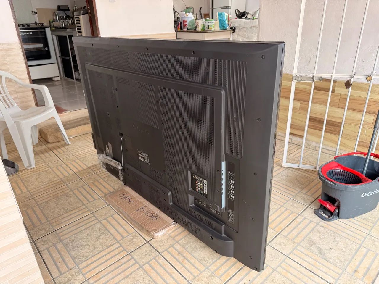 TV SHARP AQUOS QUATTRON 3D ? 70 POLEGADAS - Foto 2
