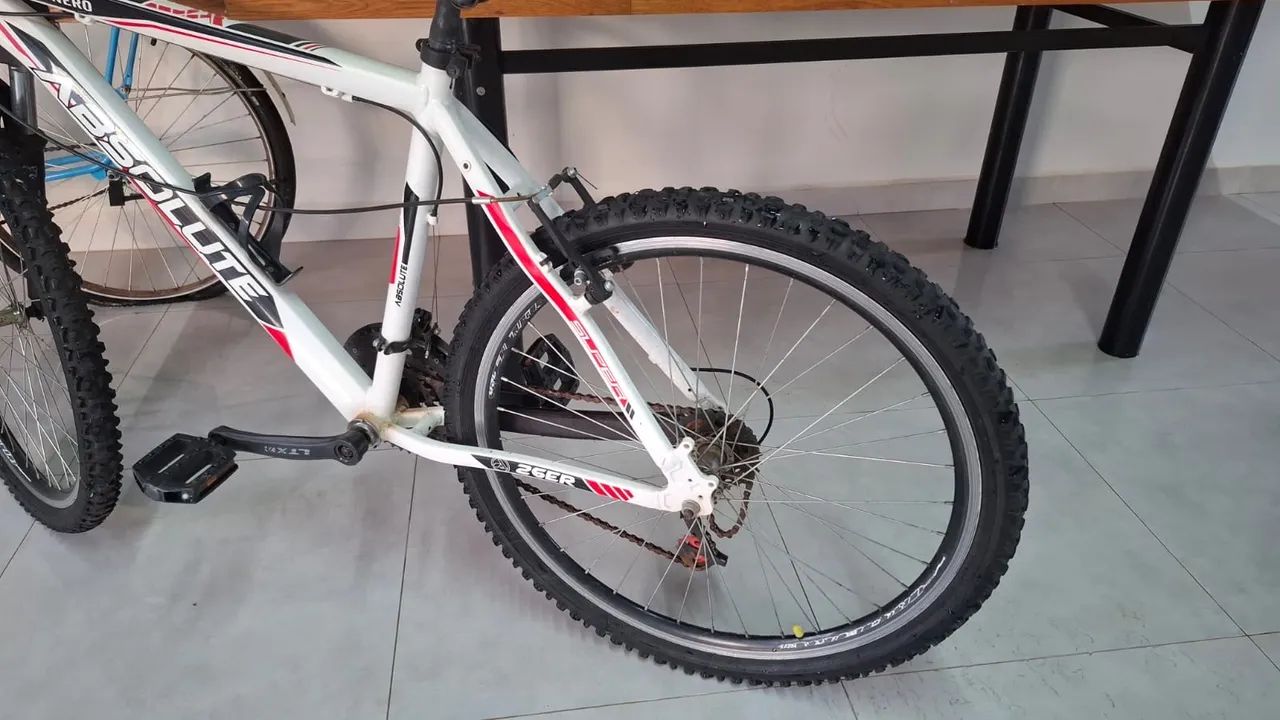 Bicicleta Aro 26 Alumínio  - Foto 4