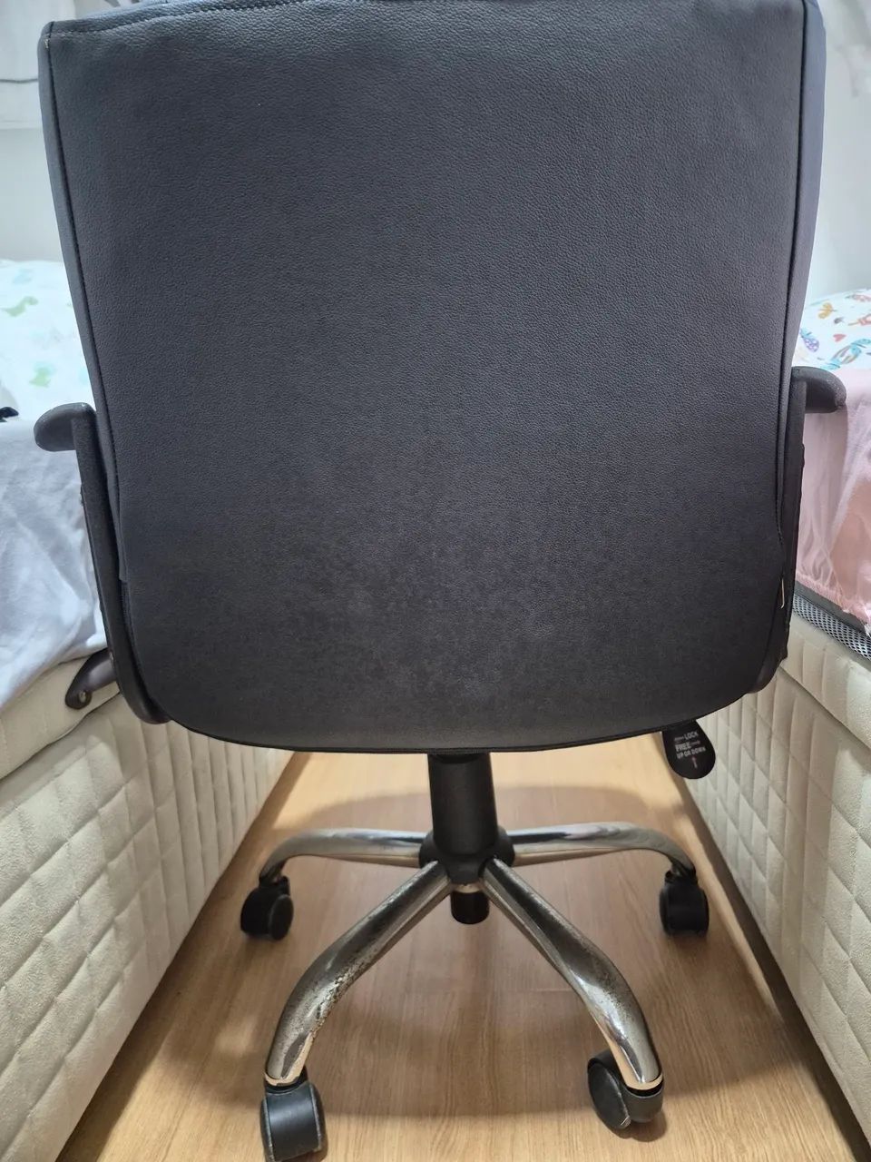 Cadeira Para Escritório/Computador - Foto 4