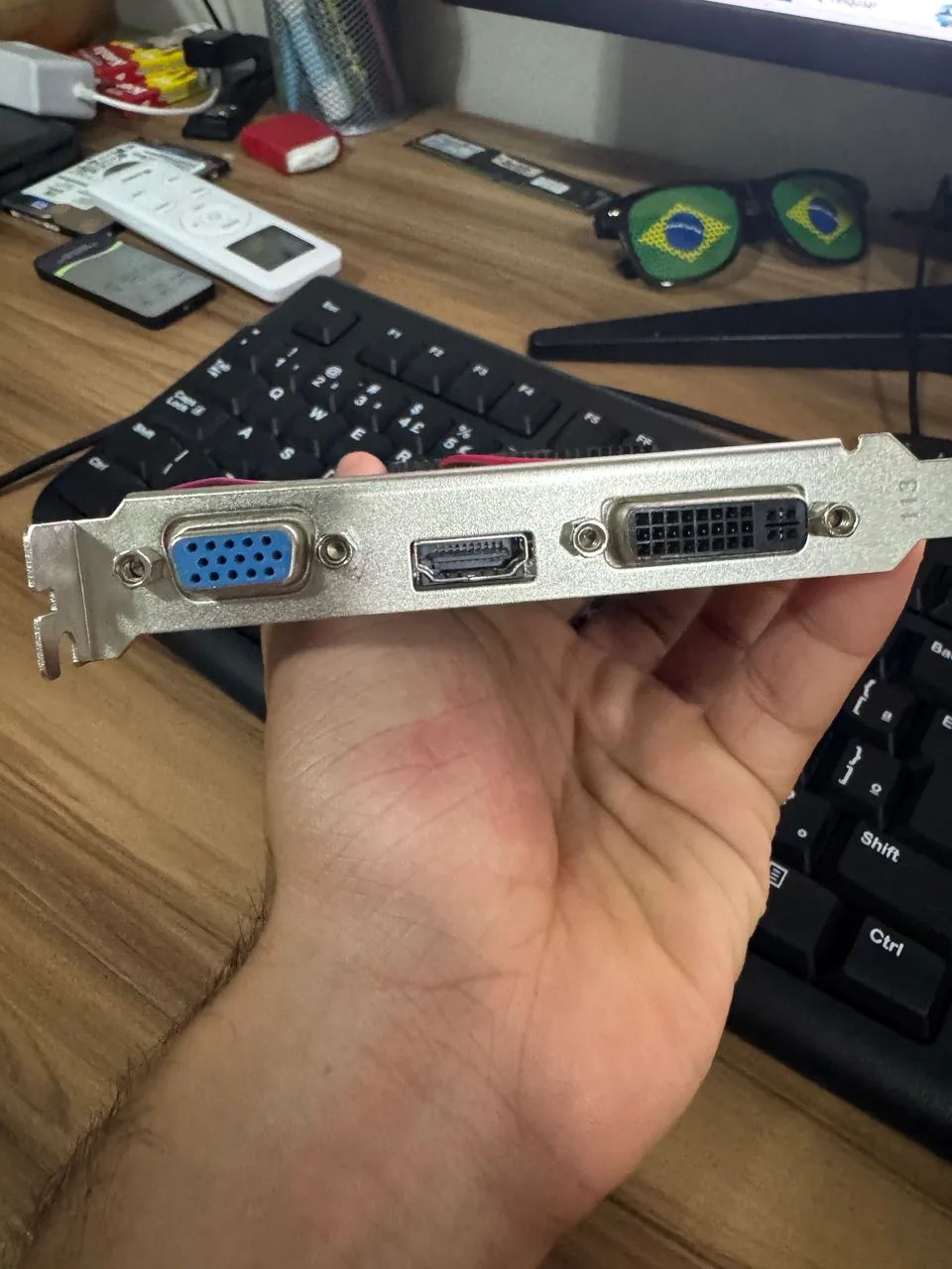 Placa de vídeo gt730 4gb afox NOVA - Foto 3
