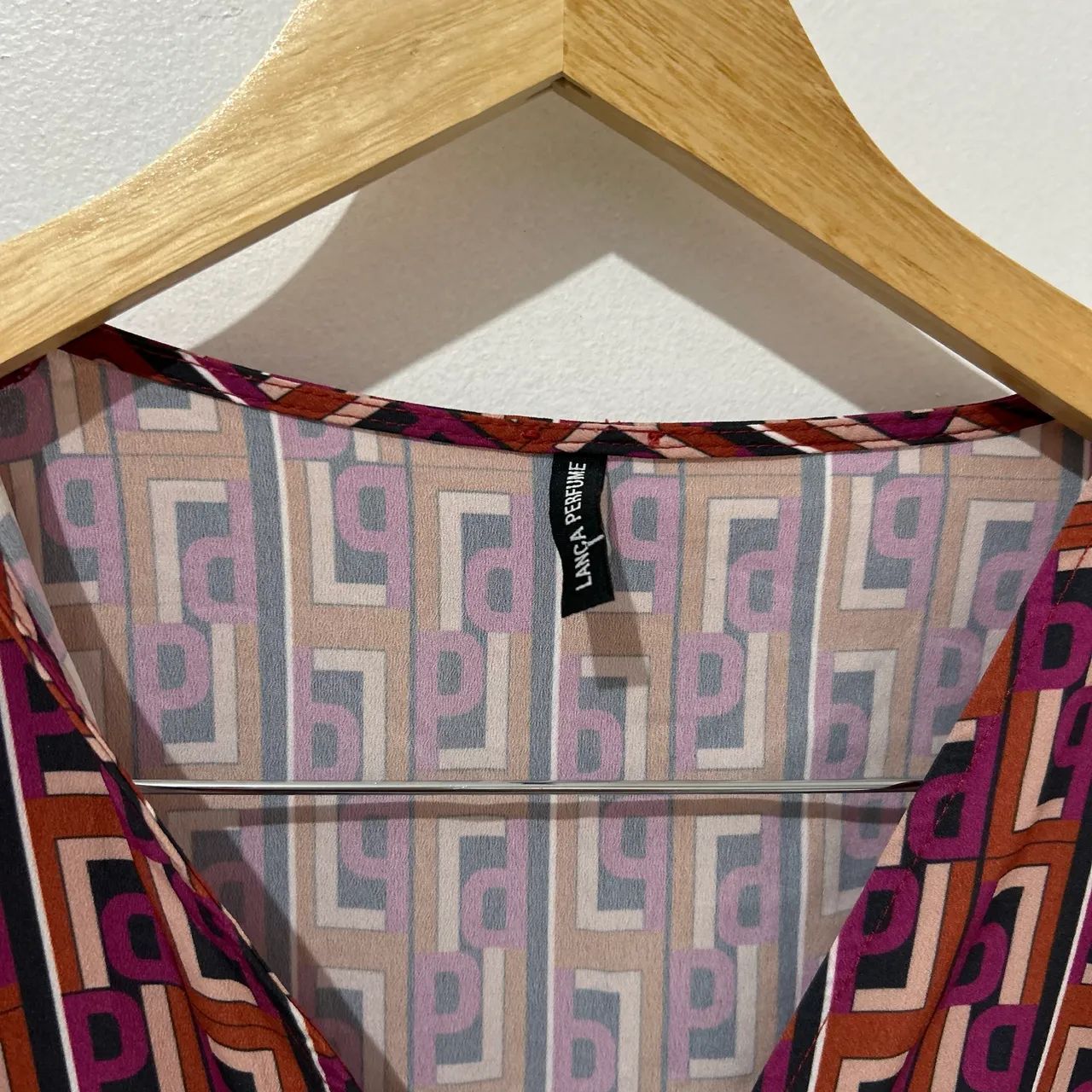 Vestido lança perfume  - Foto 5