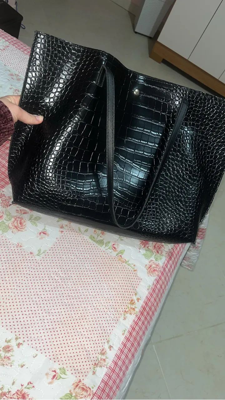Bolsa preta de couro  - Foto 4