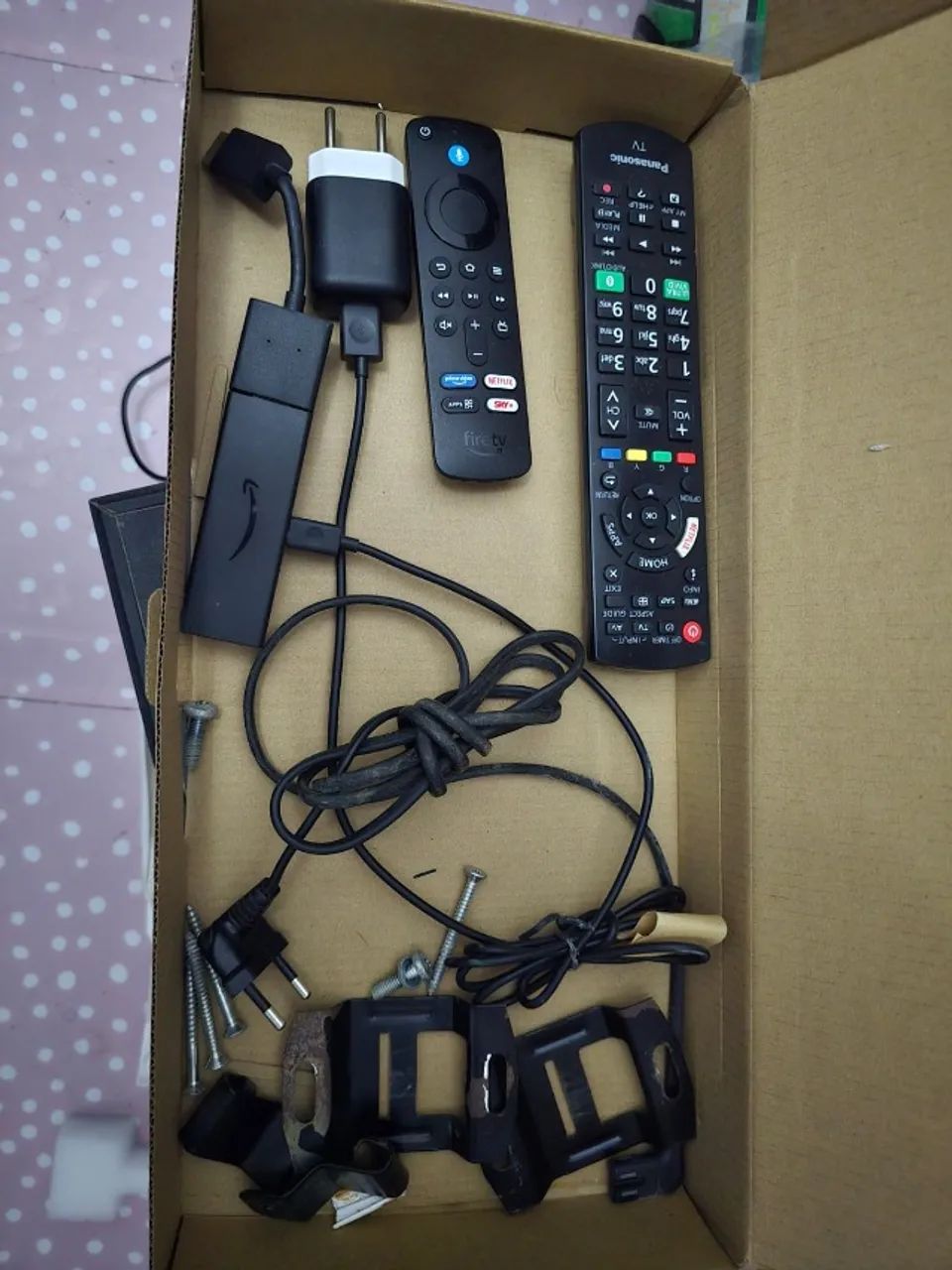 Combo TV Panasonic 40" LED + Amazon Fire TV Stick HD + Suporte de Parede - Foto 3