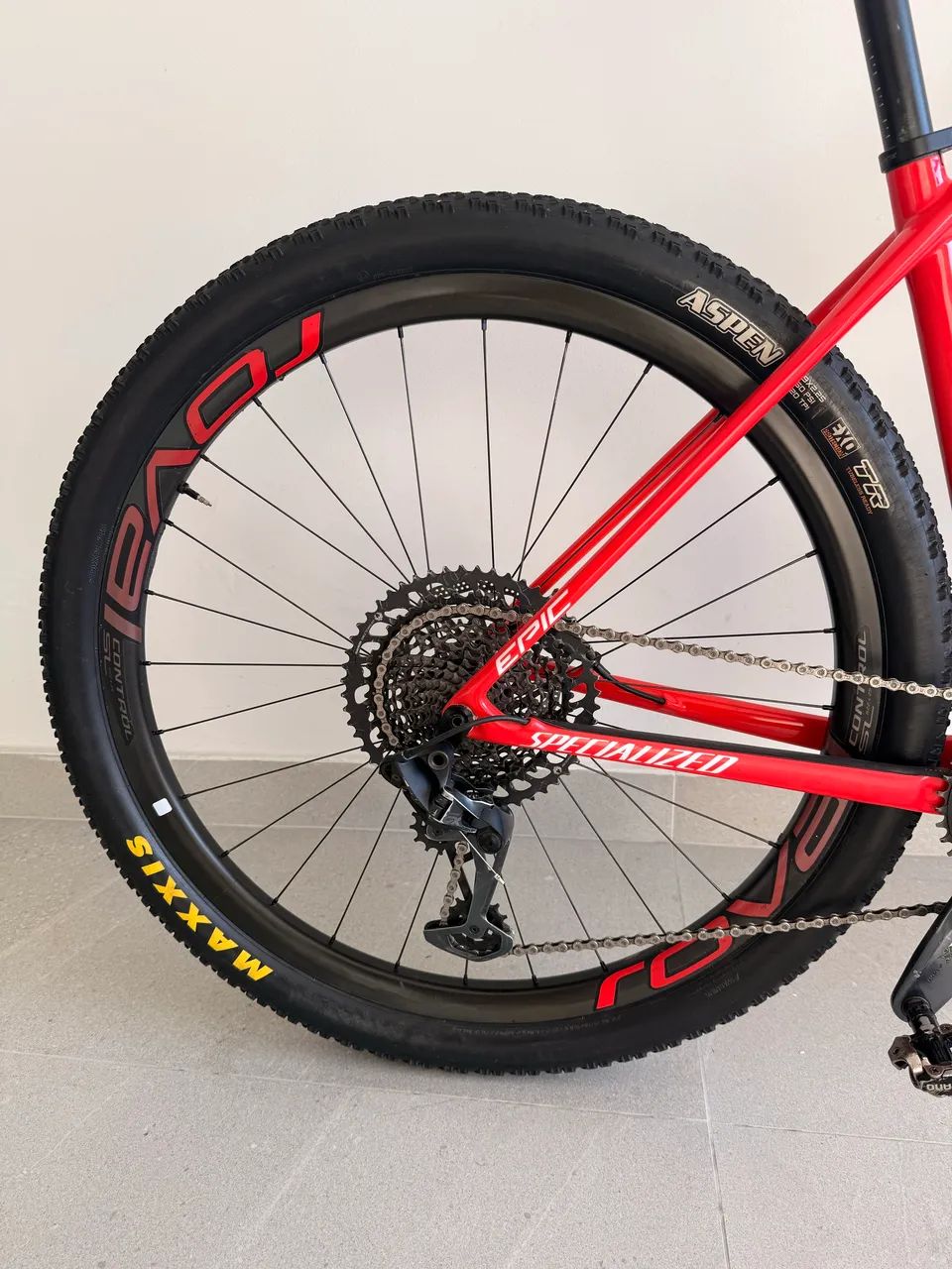 Bicicleta Specialized epic comp  - Foto 4