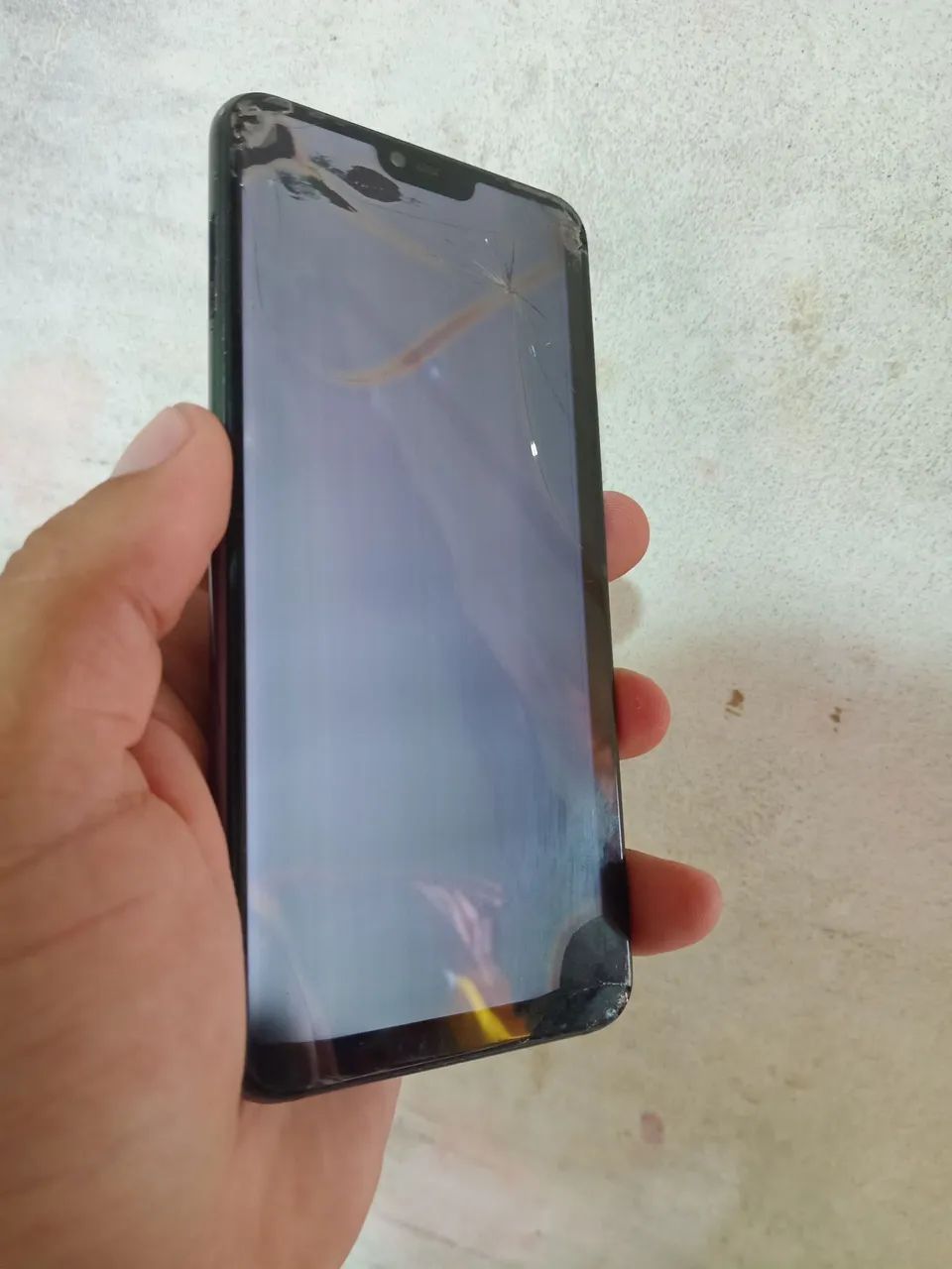 Vendo esse celular com display queimado!