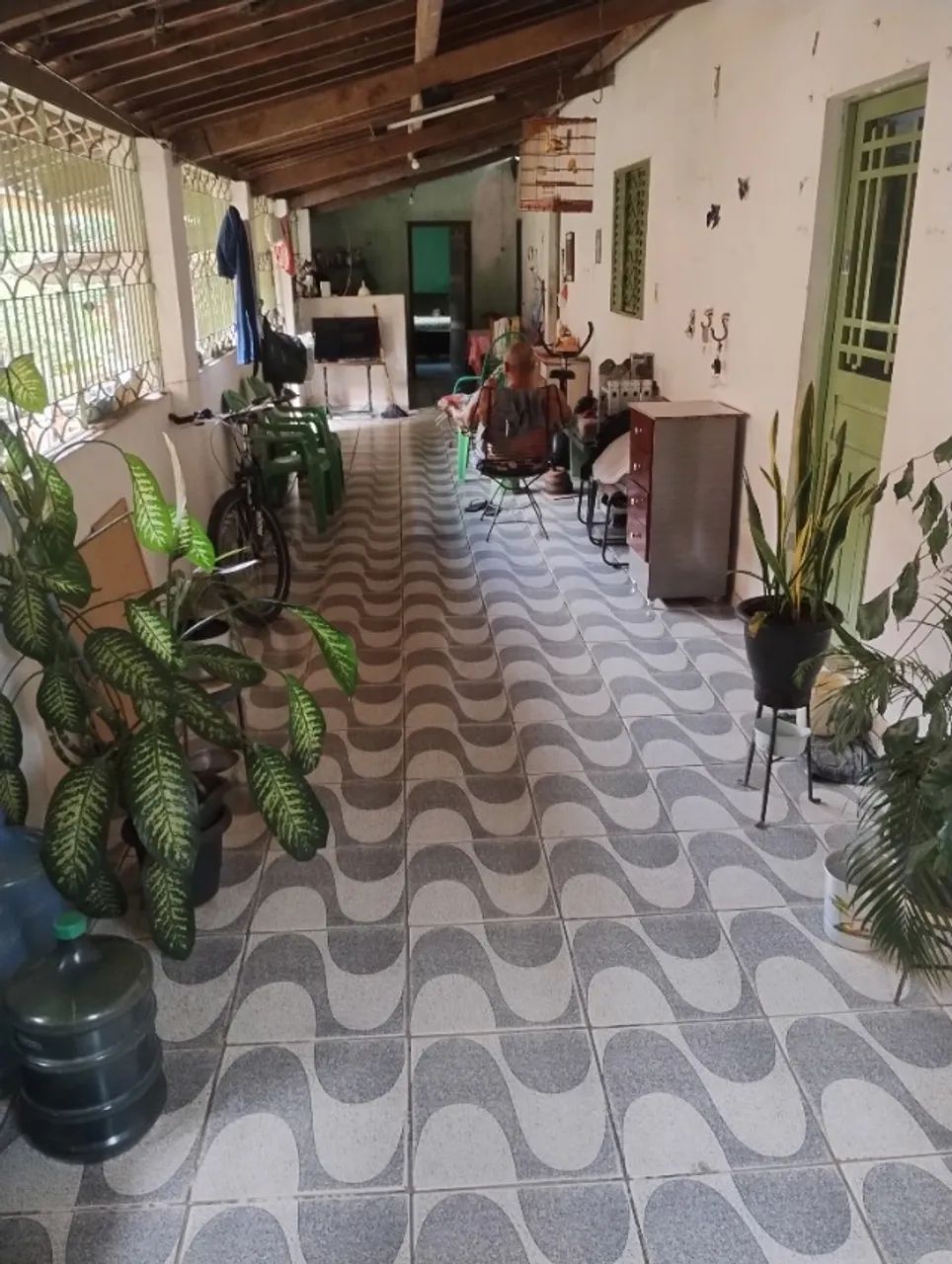 Vende-se ou troca-se este  imóvel