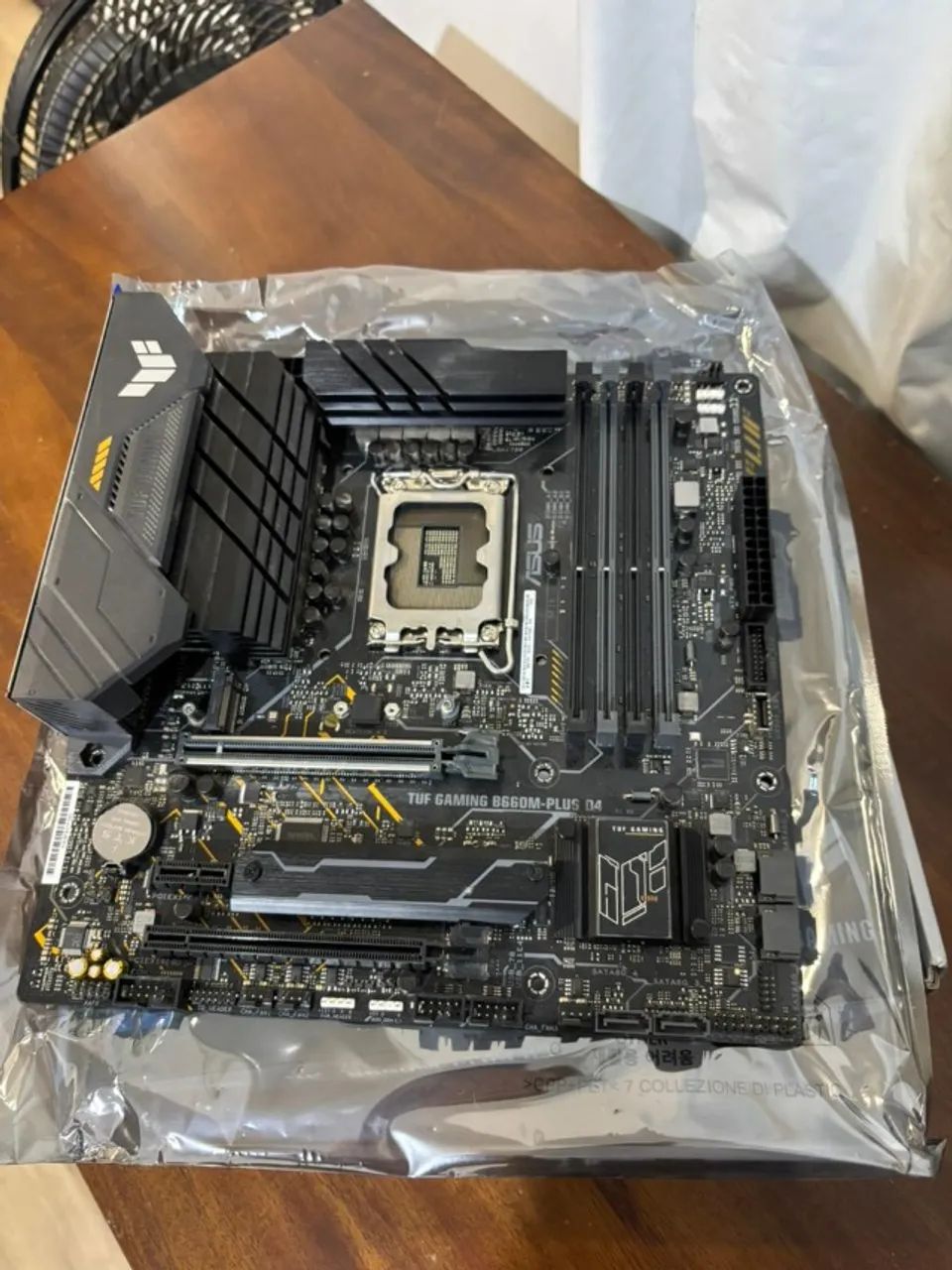Placa mãe ASUS B660M-Plus D4 - Foto 3