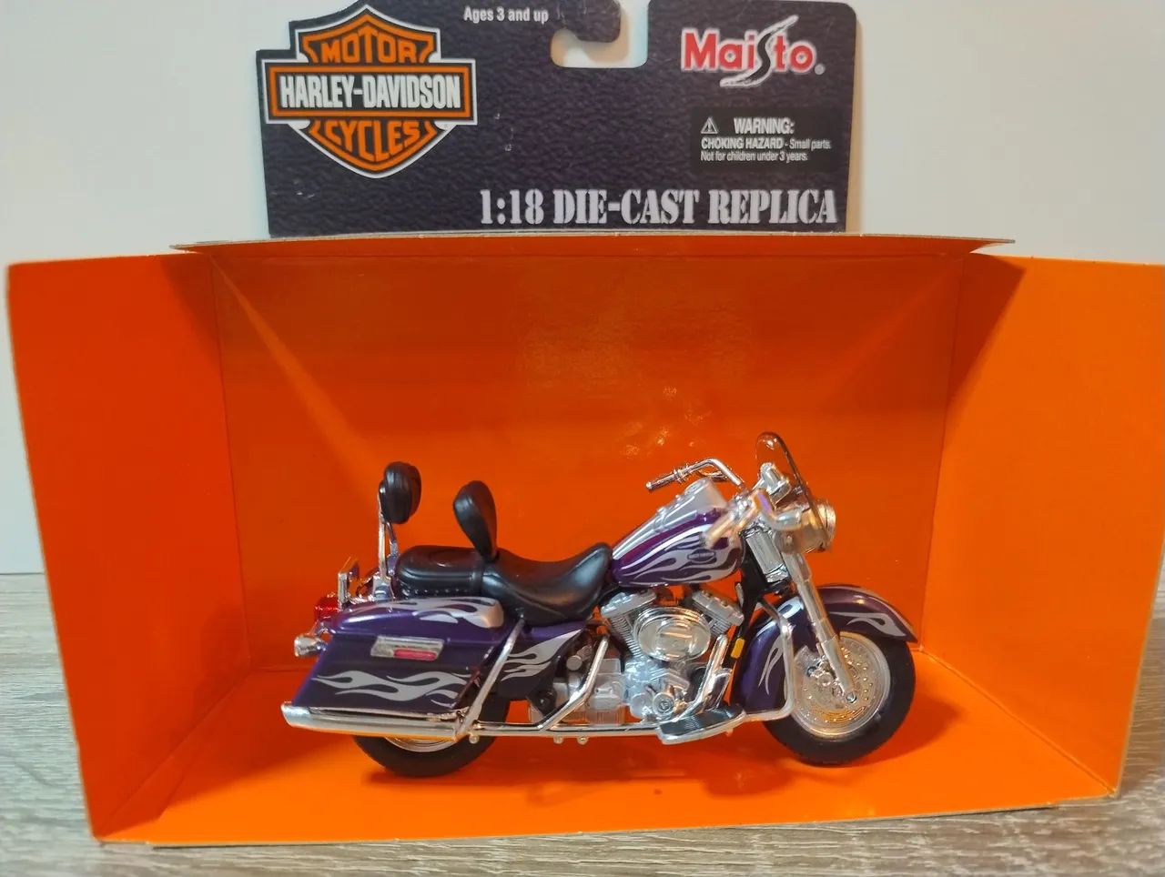Moto Harley Davidson 1/18 Maisto - Escolha a sua, valor unitário.  - Foto 4