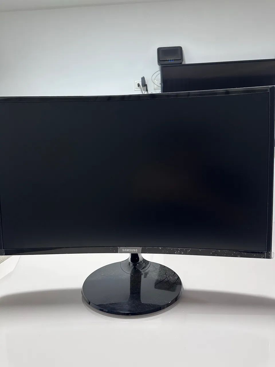 Monitor Samsung 27 Curvo - Full HD - Foto 2