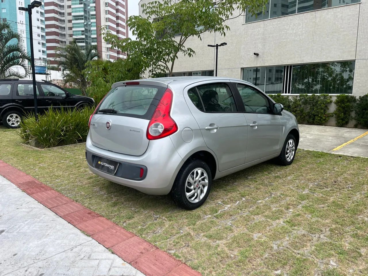 Fiat Palio Attractive 1.0 EVO Fire Flex 8V 5P 2015 - Foto 3