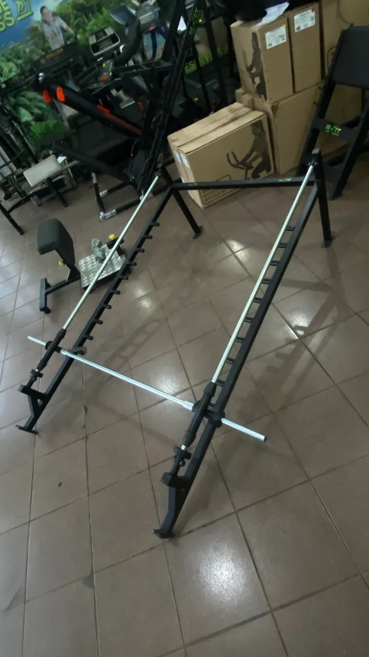 Agachamento Barra guiada - smith profissional
