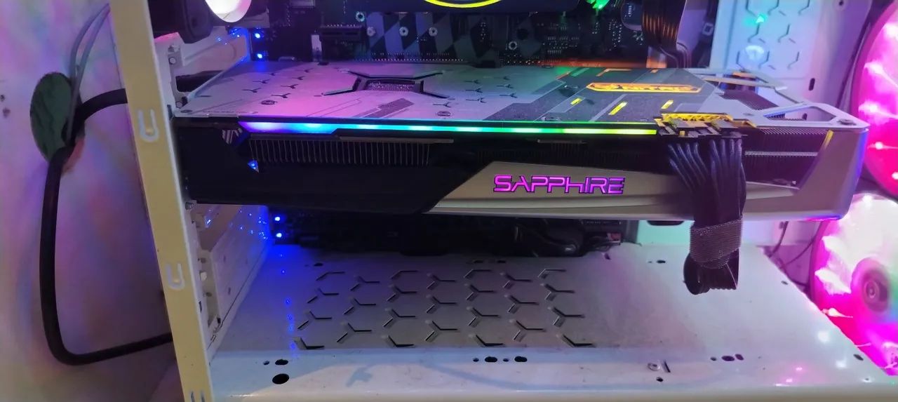 RX5700XT SAPPHIRE NITRO  - Foto 4