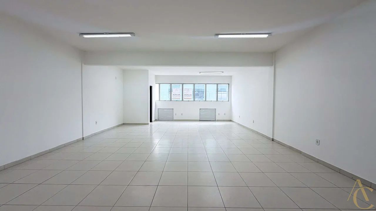 Sala para alugar - 77,12m² - Campinas | São José, SC.