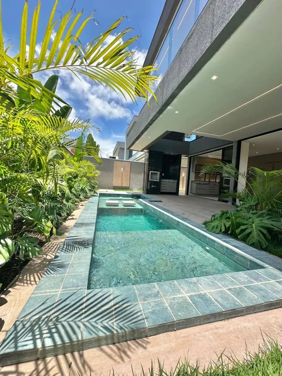 Exclusividade e Sofisticação | Casa Duplex Contemporânea à Venda no Vert Natureza - Foto 2