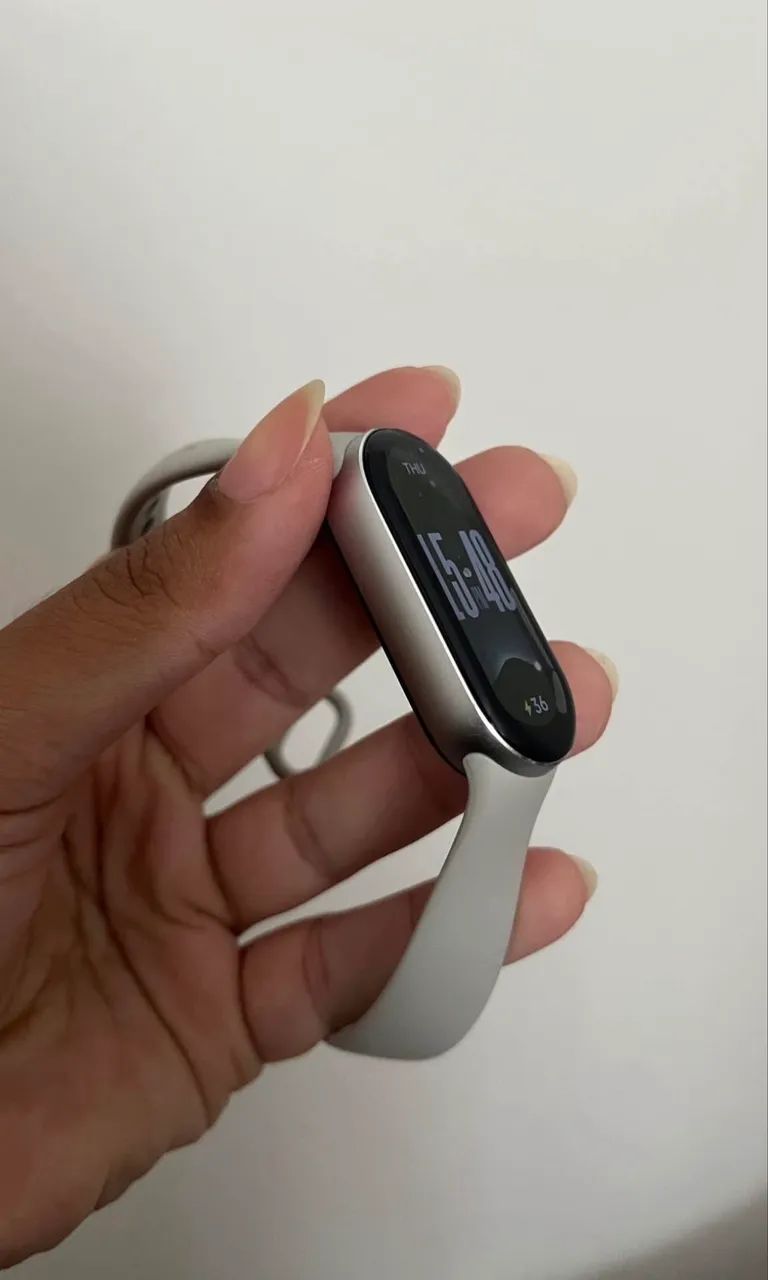 Mi band 8 com caixa e 3 pulseiras - Foto 2