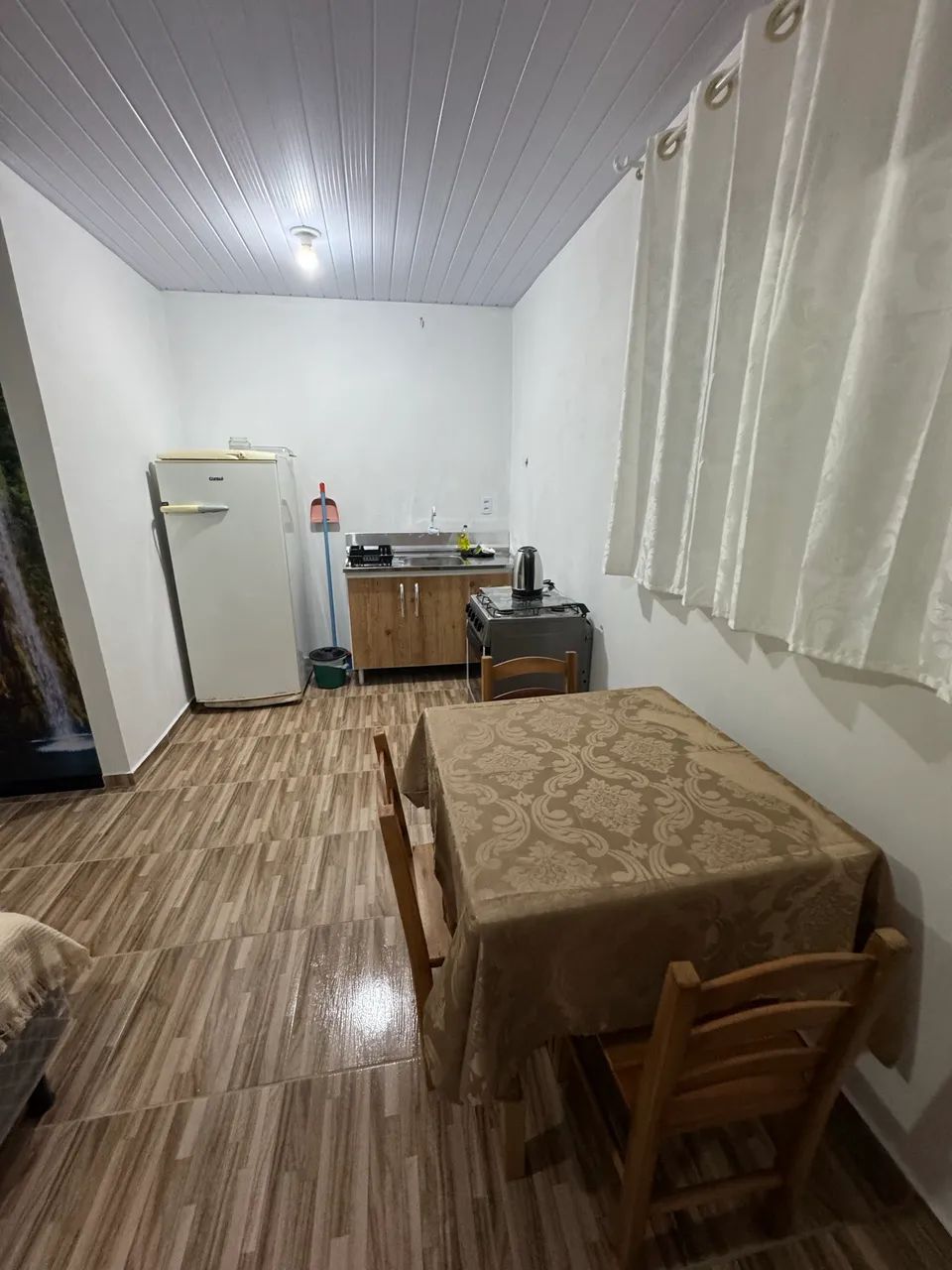 Alugo kitnet para uma pessoa!