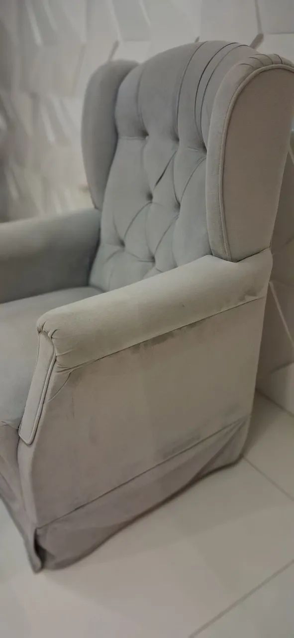 Poltrona com descanso / Poltrona para amamentação - Foto 4