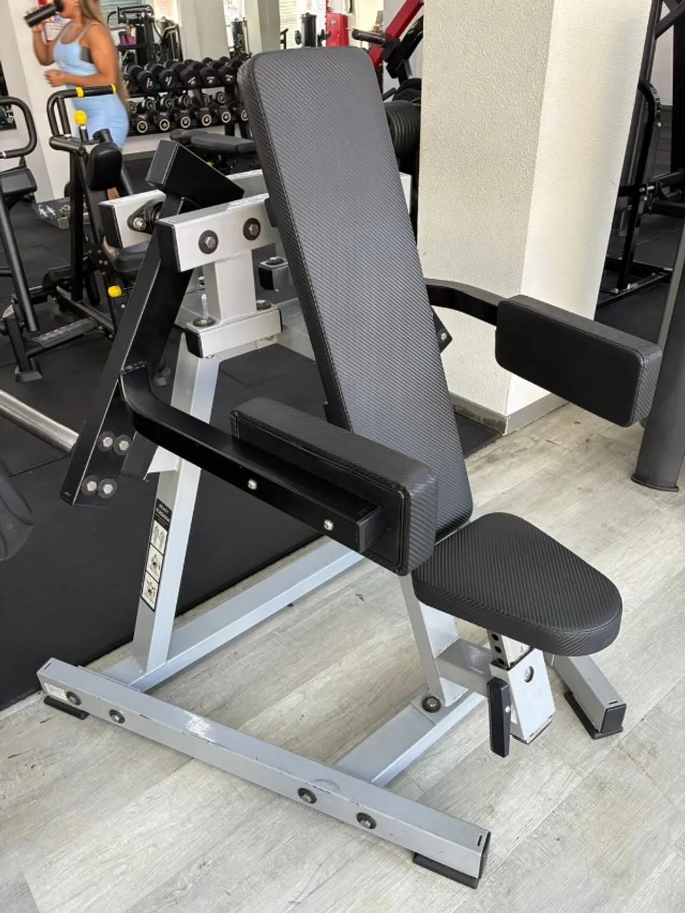 Máquina de Elevação de Ombro Konnen - Foto 2