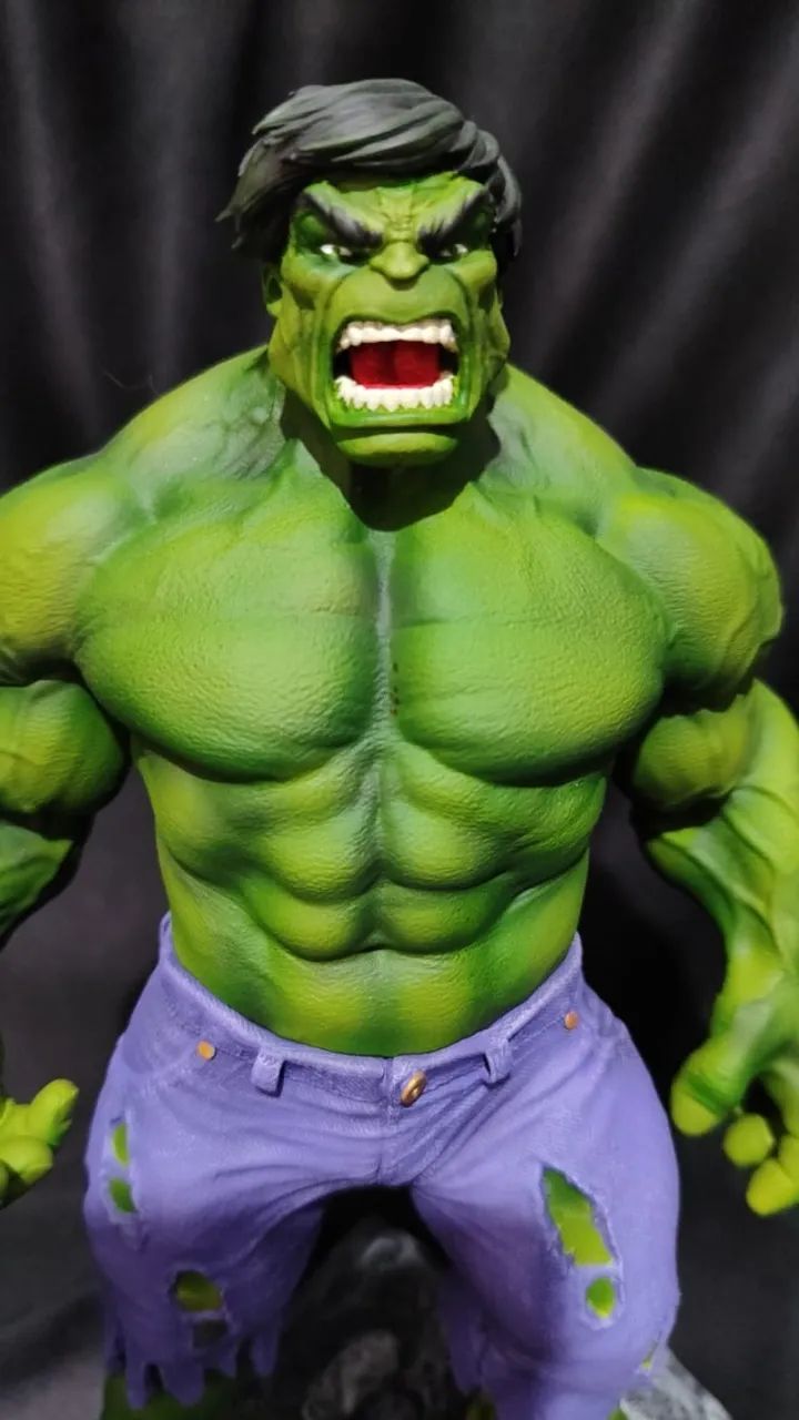 Estatua em resina 3D HULK com 32cm - Foto 2