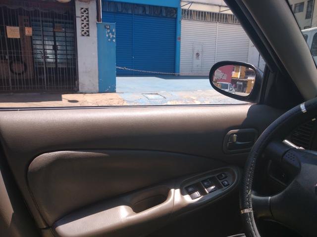 Sentra 1.8 - Foto 3