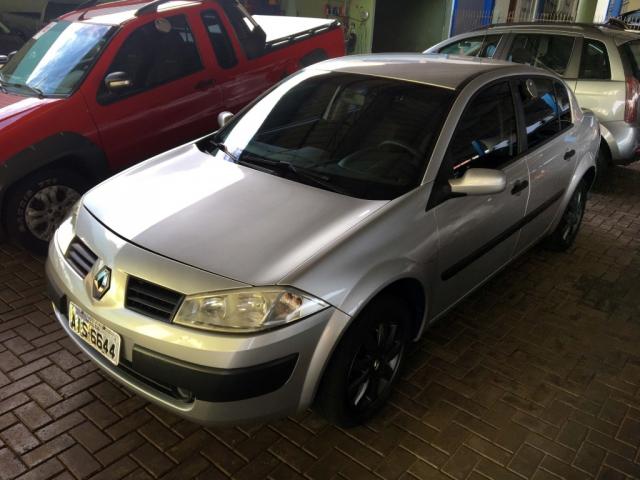 RENAULT MEGANE SEDAN EXPRESSION HI-FLEX 1.6 16V - Foto 2