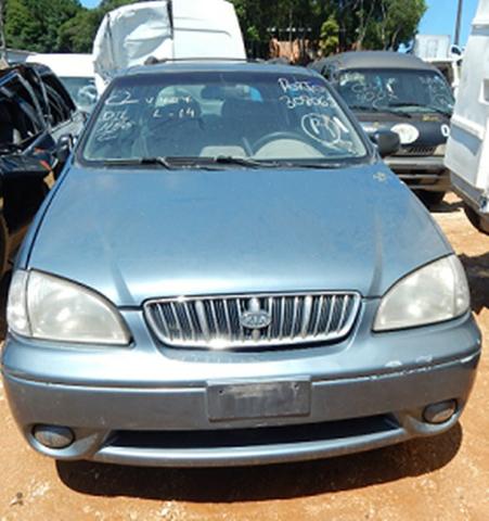 Sucata Kia Carens 1.8 16V Automático LS 2001 Para Retirada de Peças