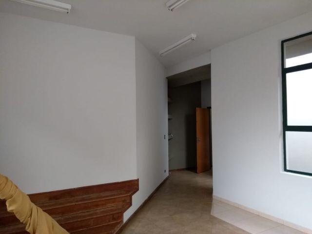 Sobrado com elevador em região de clinicas e hospitais com 580m² próximo da Av. Curitiba - Foto 19