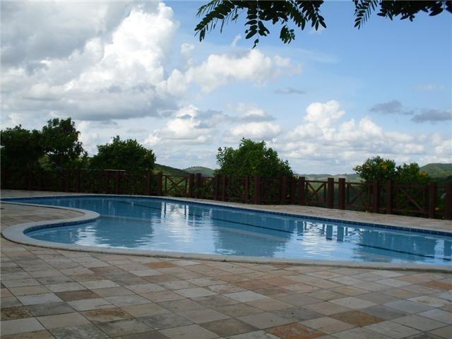 Terreno de Condomínio de Alto Padrão em Gravatá-PE 320 MIL Ref. 253