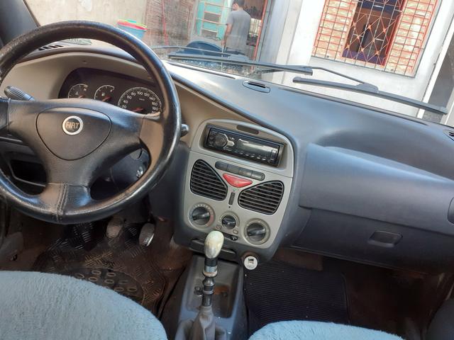 Vende-se Fiat Siena 2004