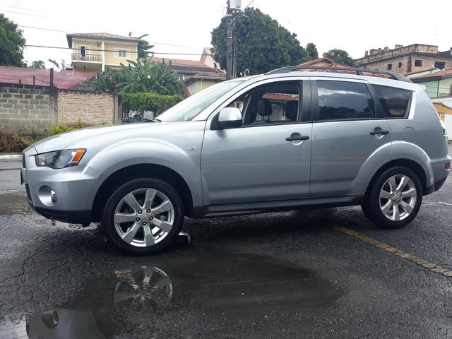 Mitsubishi Outlander - Foto 13
